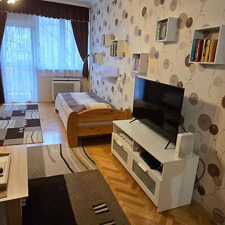 Habos Isler Apartman 16 Солнок Екстериор снимка